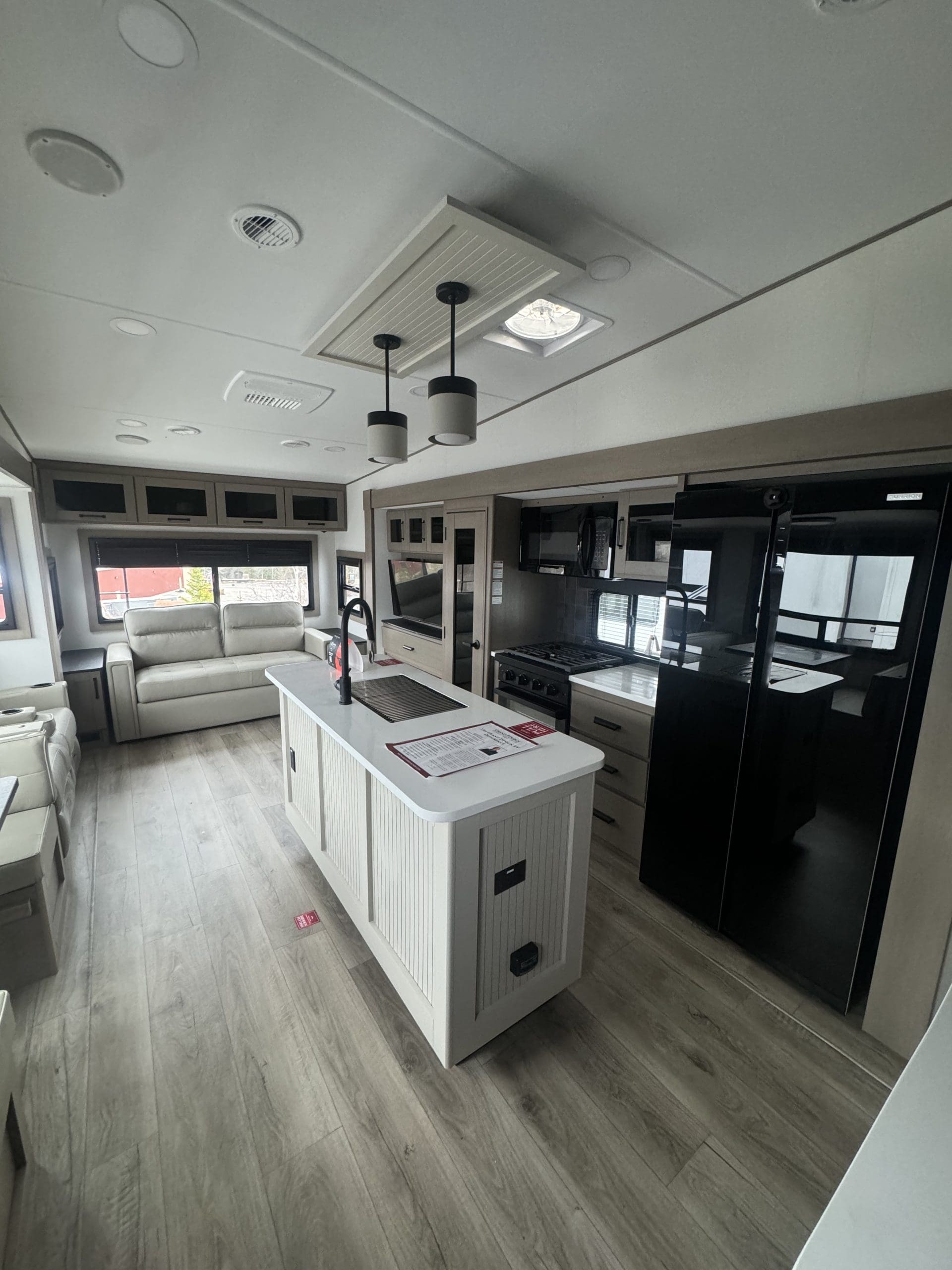 Marble Rv Andrew 2026 Grand Design Reflection 337RLS | Marble RV - RVC Navigator